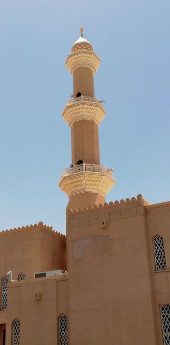 Il Minareto della Moschea del Sultano Qaboos, al centro di Nizwa ed adiacente alla grande Fortezza